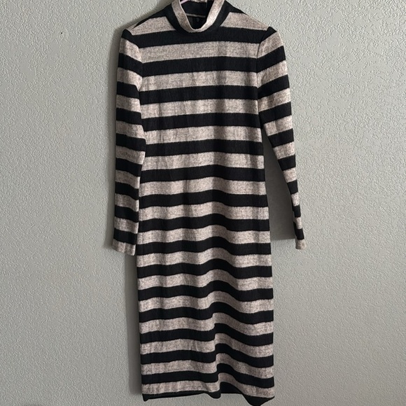 Tibi New York Sweater Dress striped long-sleeve size 4 - Picture 2 of 8